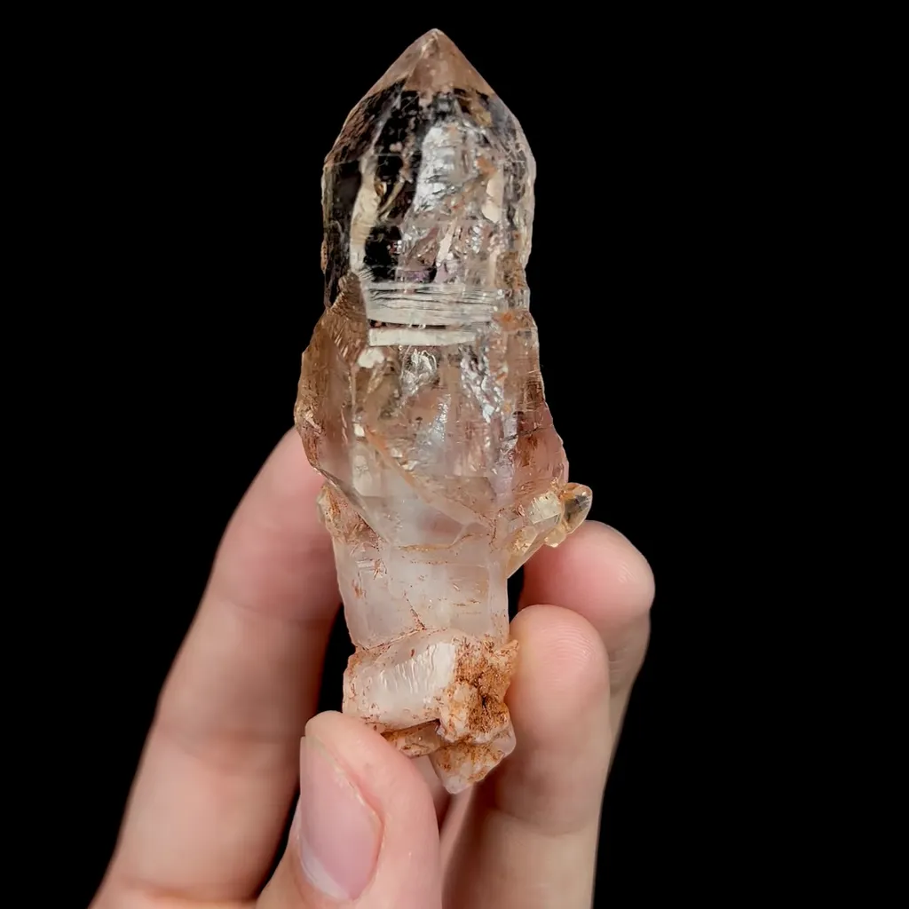 Natural Skeleton Quartz, Mineral Specimen: Madagascar (25*25*70MM) - image 4