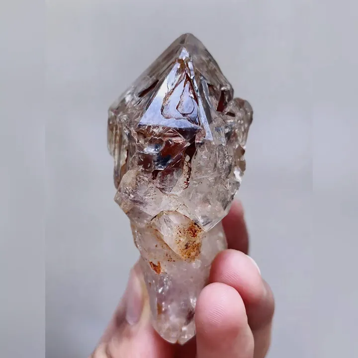 Natural Skeleton Quartz, Mineral Specimen: Madagascar （40*75*30mm） - image 3