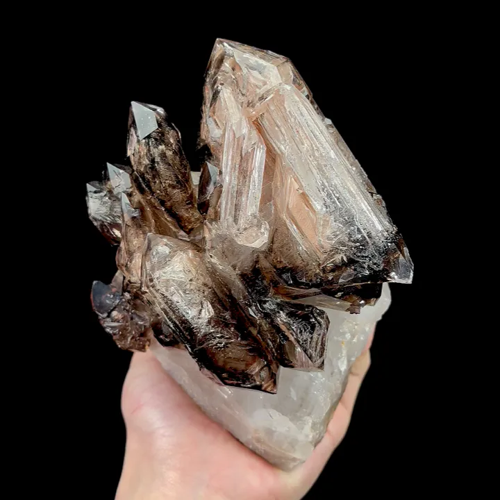 Natural Skeleton Quartz, Mineral Specimen:Madagascar (100*170*125MM) image