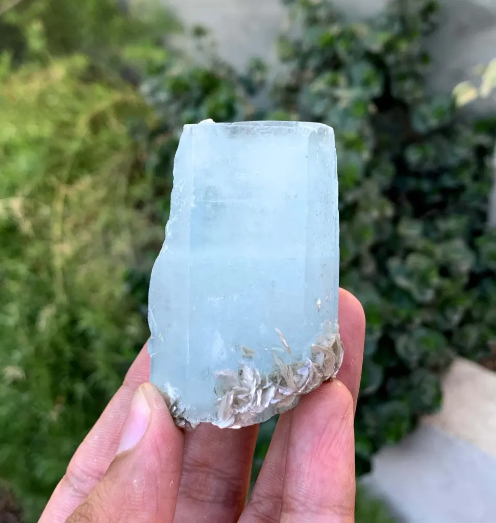 Natural Sky Blue Aquamarine Crystal with Mica from Pakistan - image 6