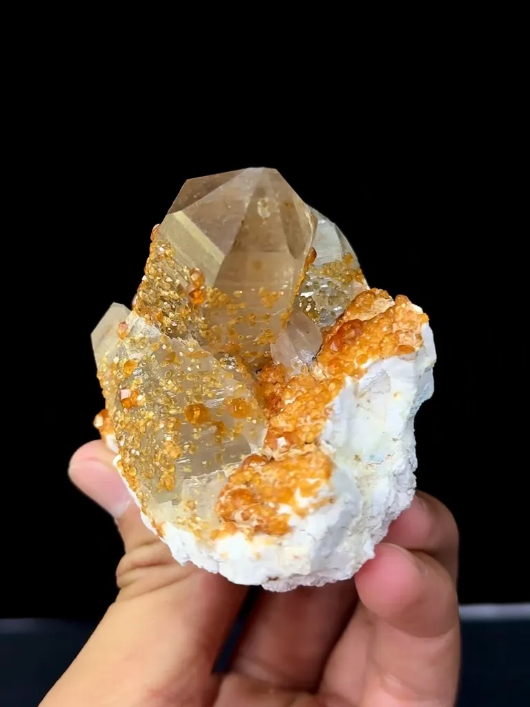 Natural Smoky Quartz Columns and Garnets Coexist comes from Yunxiaotongbei,Fujian 80*50*75MM - image 3