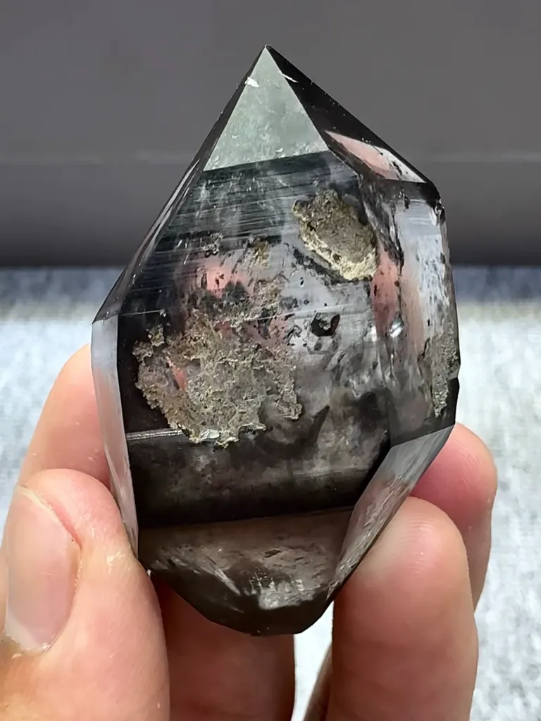 Natural Smoky Quartz Double-pointed Tower comes from Yunnan 50*30*20MM - image 3