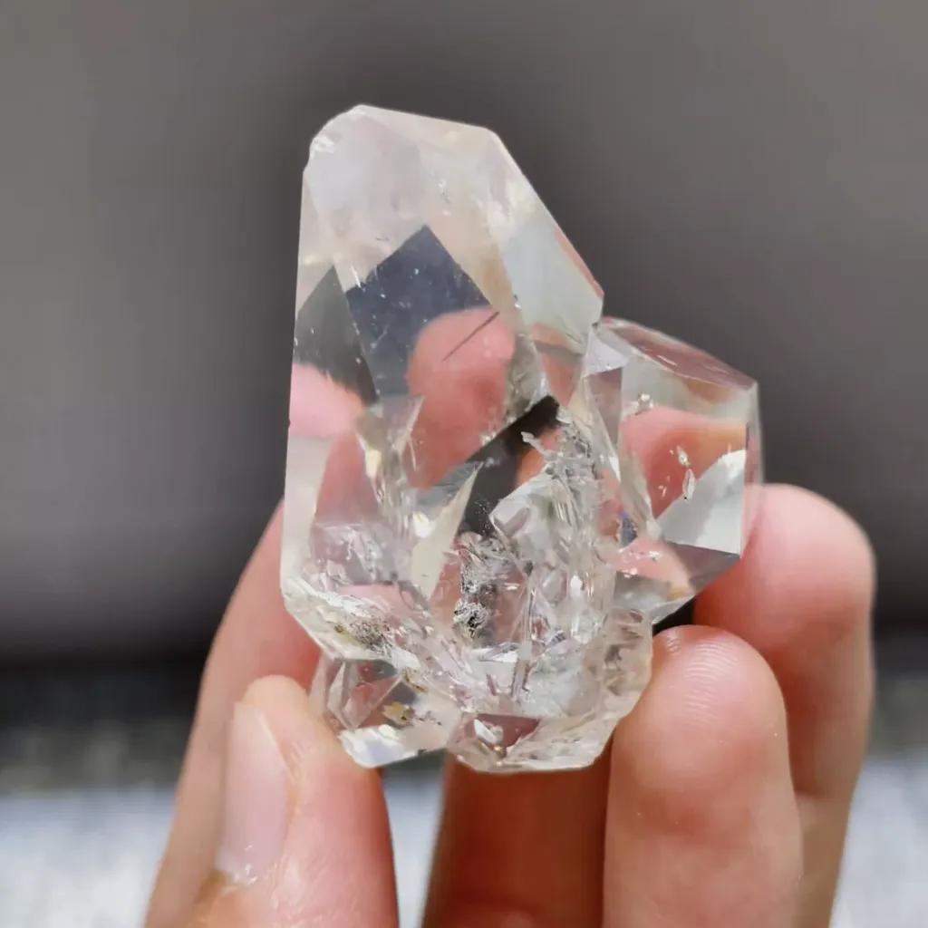 Natural Sparkle Diamonds comes from Yunnan,China 45*40*30MM - image 3