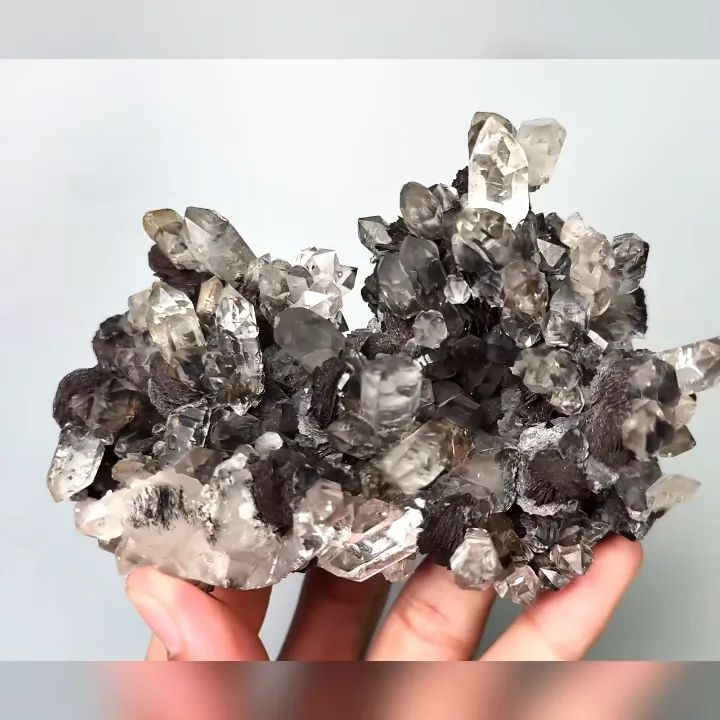 Natural Specularite and Clear Quartz Cluster, Mineral Specimen:Inner Mongolia,China (125*90*50MM) - image 4