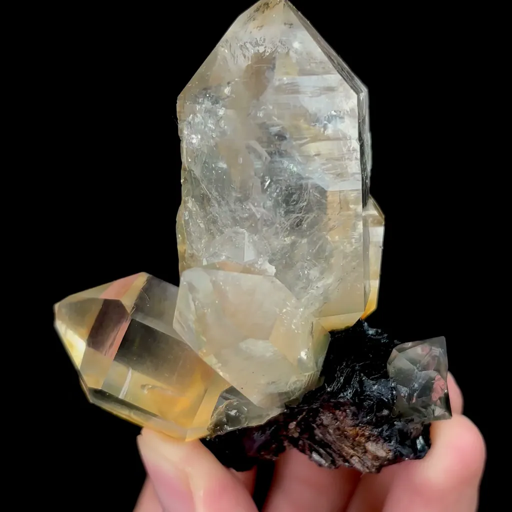 Natural Specularite and Quartz Cluster Mineral Specimen,High Quality Specimen,JINLONG,GUANGDONG,CHINA(50*35*75mm) image