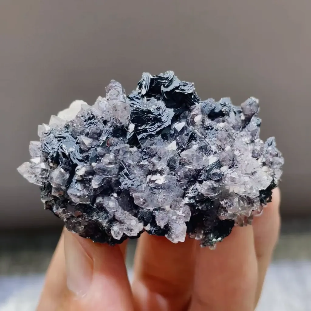 Natural Specularite and Quartz Clusters Symbiosis comes from Inner Mongolia,China 50*30*20MM - image 2