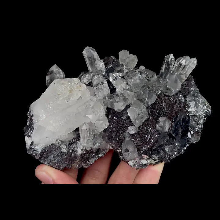 Natural Specularite and Quartz, Mineral Specimen: Inner Mongolia,China (110*70*45MM) - image 4