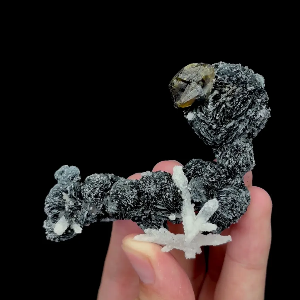Natural Specularite and Quartz Mineral Specimen,High Quality Specimen,INNER MONGOLIA,CHINA(55*65*25mm) image