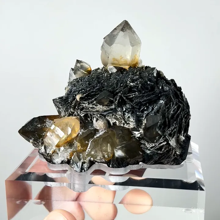 Natural Specularite and Quartz, Mineral Specimen:Jinlong,Guangdong (75*30*65MM) - image 3