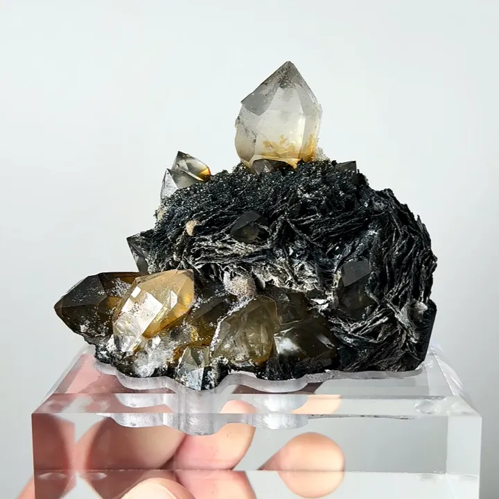 Natural Specularite and Quartz, Mineral Specimen:Jinlong,Guangdong (75*30*65MM) - image 4