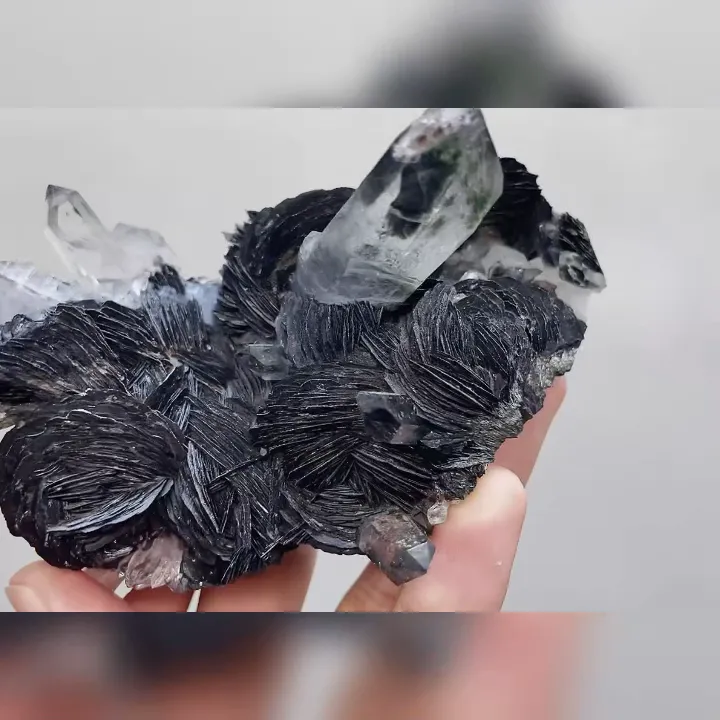 Natural Specularite & Quartz, Mineral Specimen: Inner Mongolia,China (100*65*60MM) - image 6