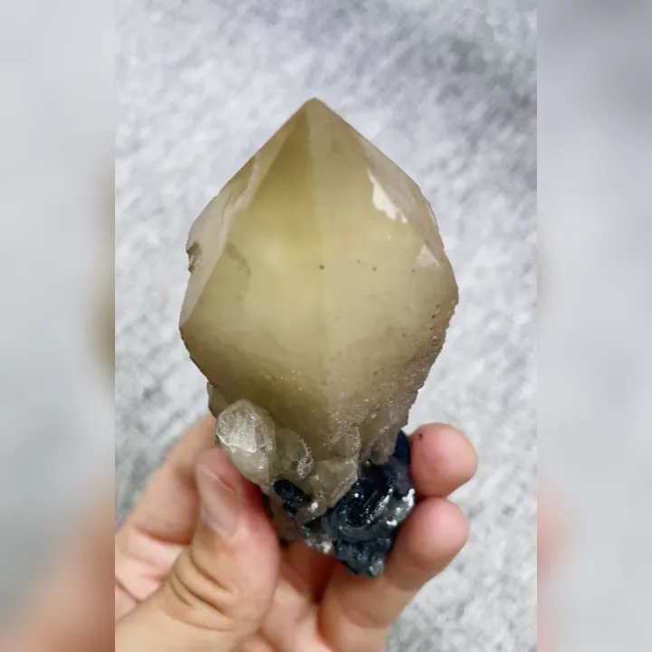 Natural Specularite & Quartz Tower, Mineral Specimen: Inner Mongolia,China (40*105*40mm) - image 6