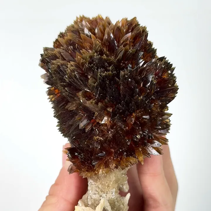 Natural Spherical Calcite, Mineral Specimen:Yunnan,China (65*140*60MM) image