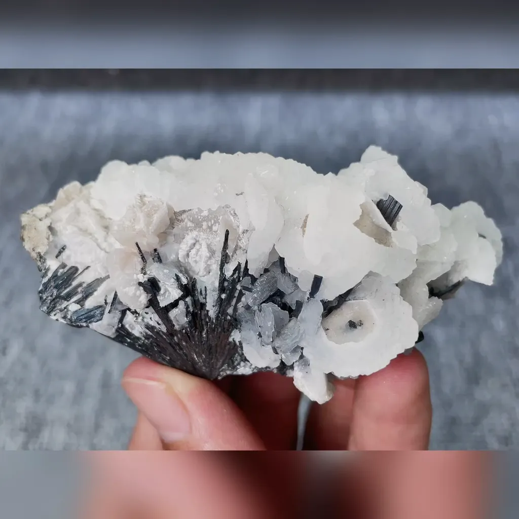 Natural Stibnite and Calcite Symbiosis comes from Guizhou,China 80*45*35MM - image 2