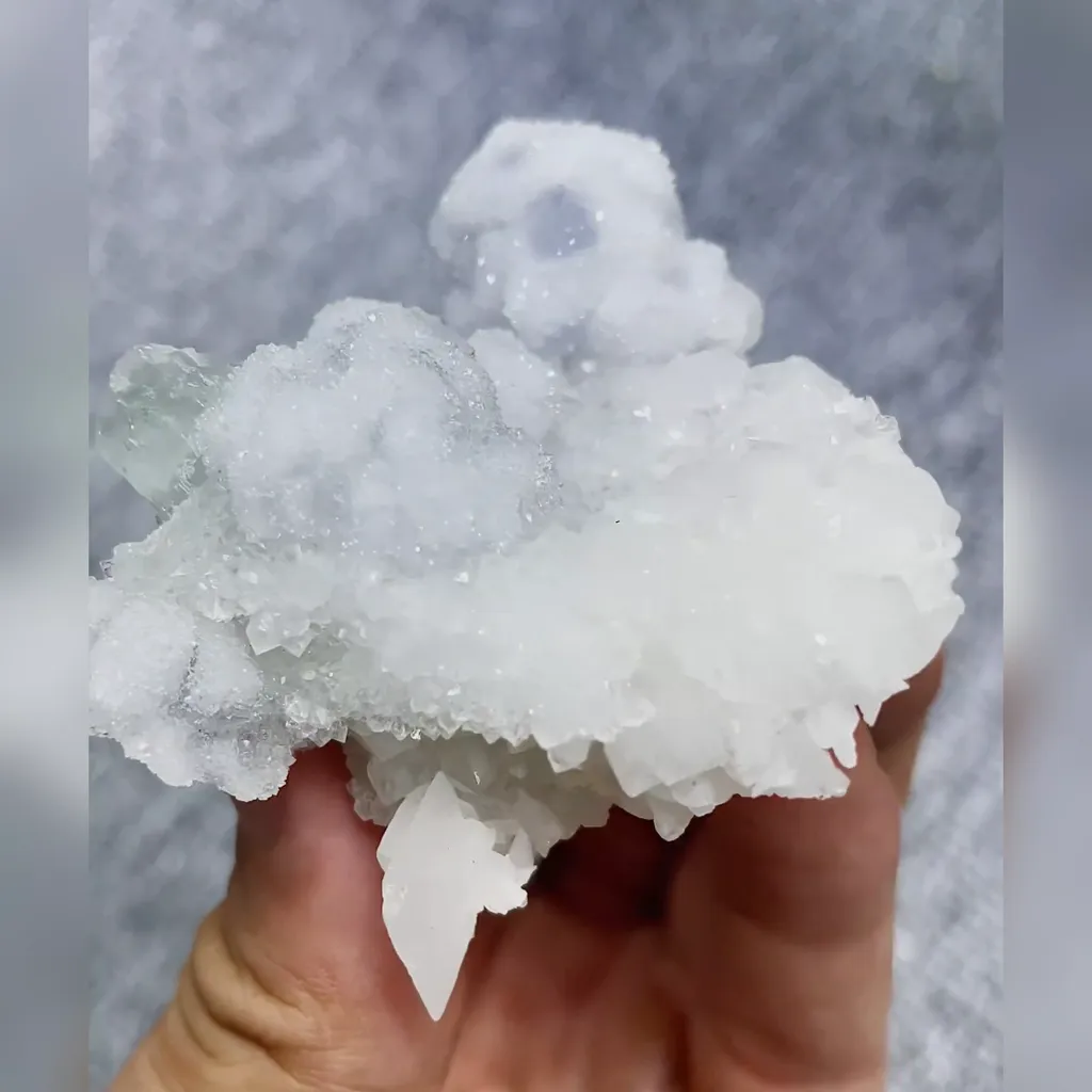 Natural Sugar Fluorite and Quartz Symbiosis comes from Fujian,China 60*55*30MM - image 2