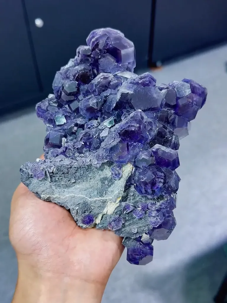 Natural Tanzanite Blue Fluorite comes from Fujian,China 180*130*70MM image