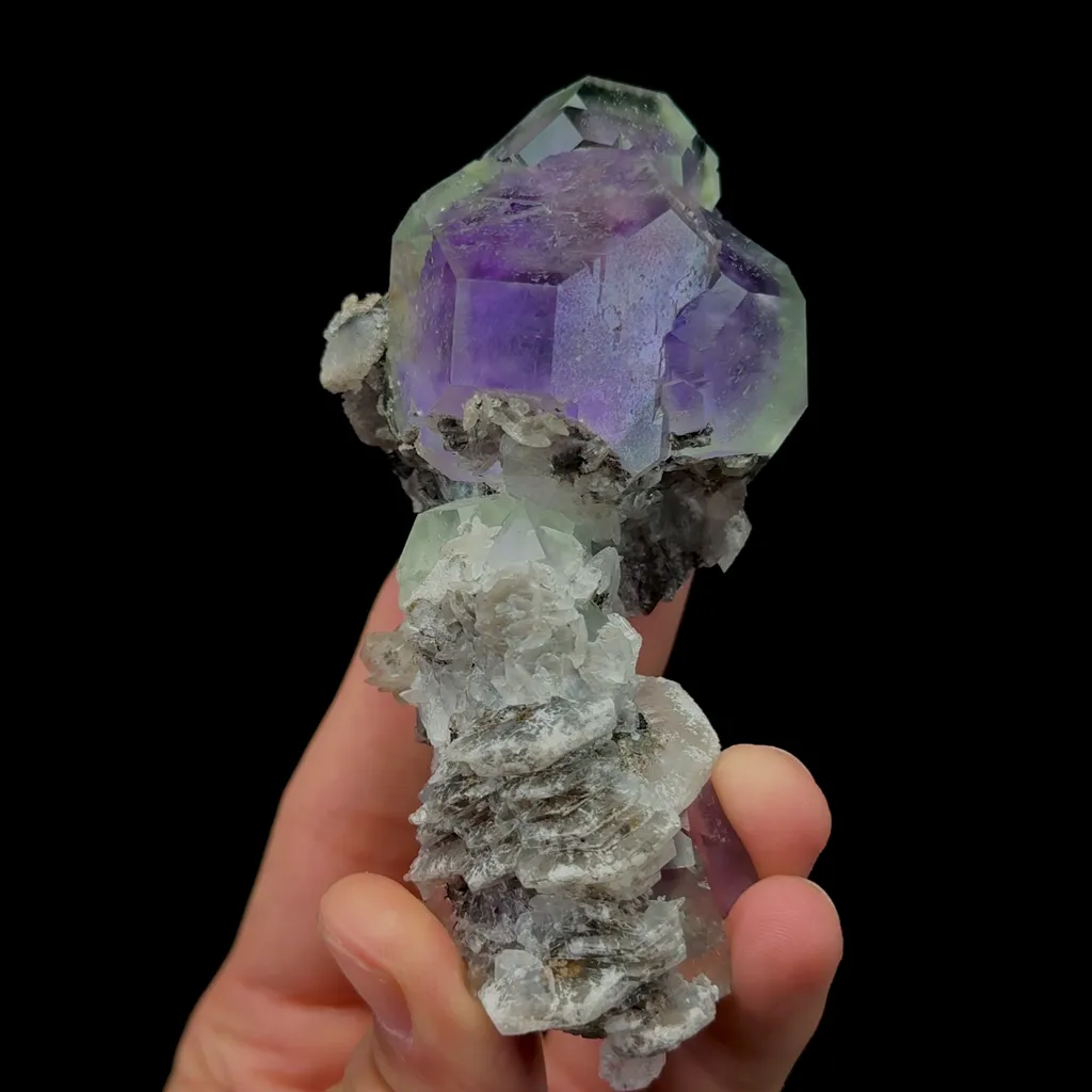 Natural Tanzanite Blue Fluorite Mineral Specimen,High Quality Specimen,FUJIAN,CHINA(55*50*108mm) image