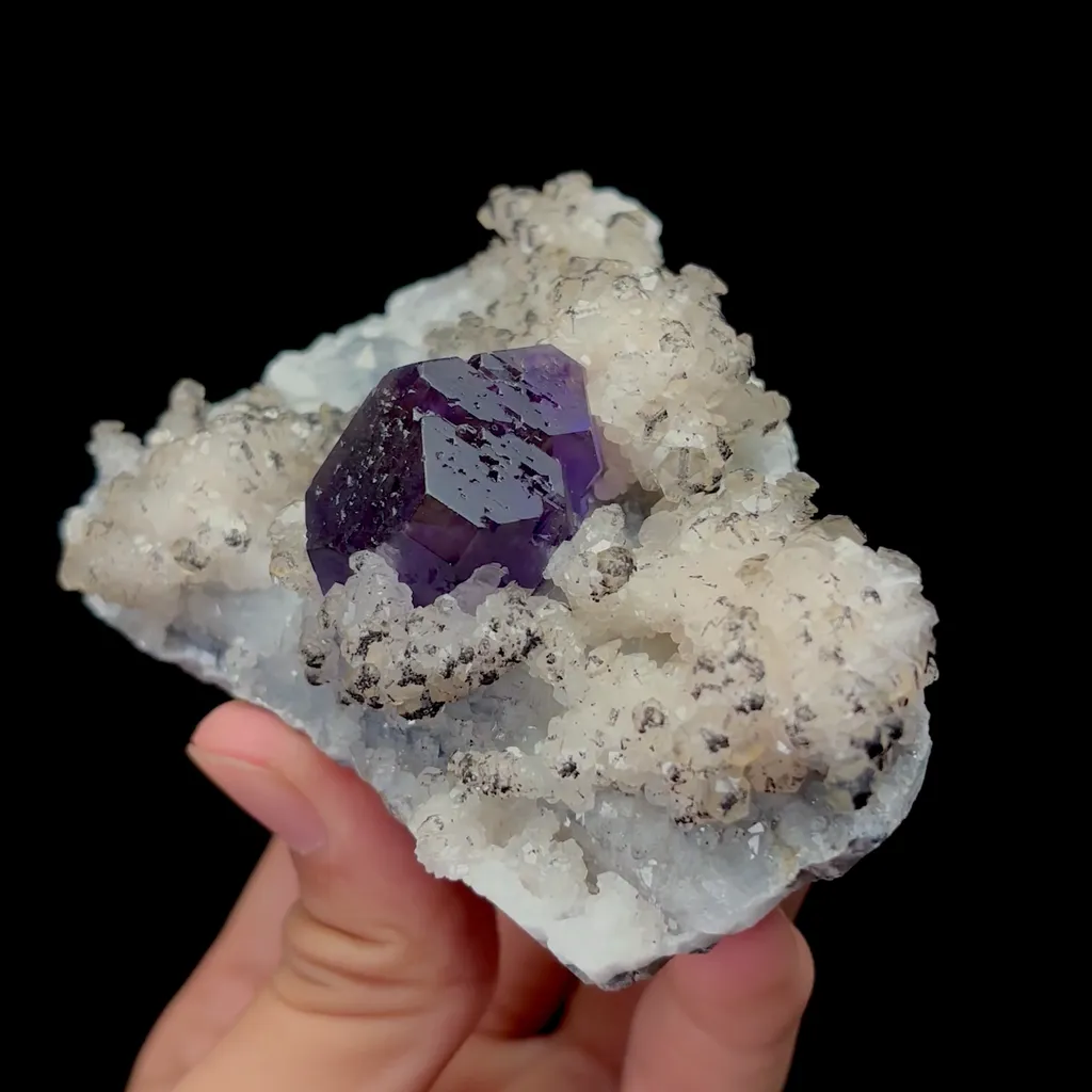Natural Tanzanite Fluorite and Calcite Mineral Specimen,High Quality Specimen,QUANZHOU,FUJIAN,CHINA(94*69*43mm) - image 5