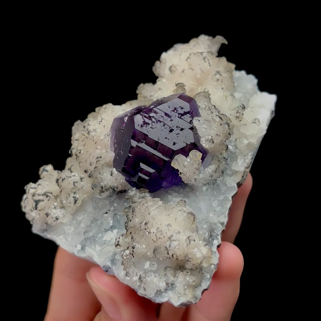 Natural Tanzanite Fluorite and Calcite Mineral Specimen,High Quality Specimen,QUANZHOU,FUJIAN,CHINA(94*69*43mm) - image 3