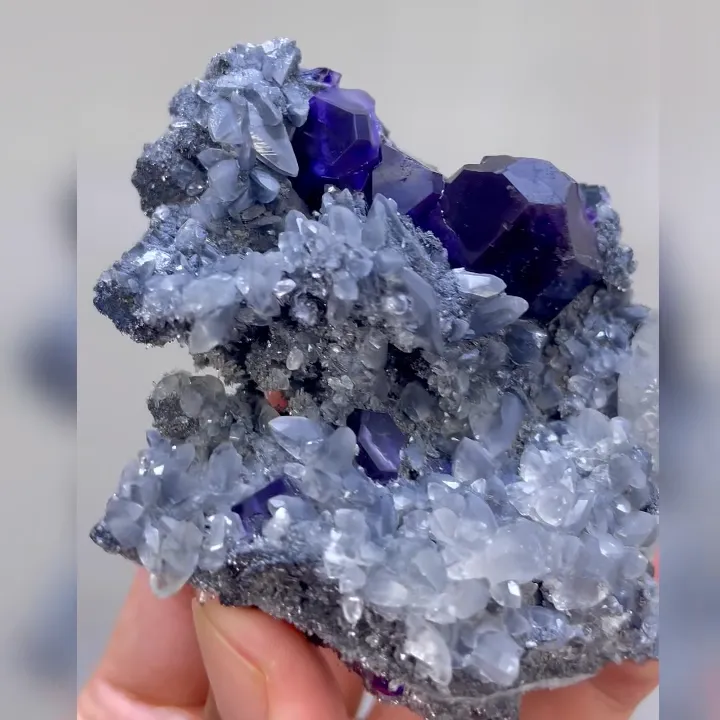 Natural Tanzanite Fluorite and Calcite Symbiosis comes from Fujian,China 90*60*35MM - image 4