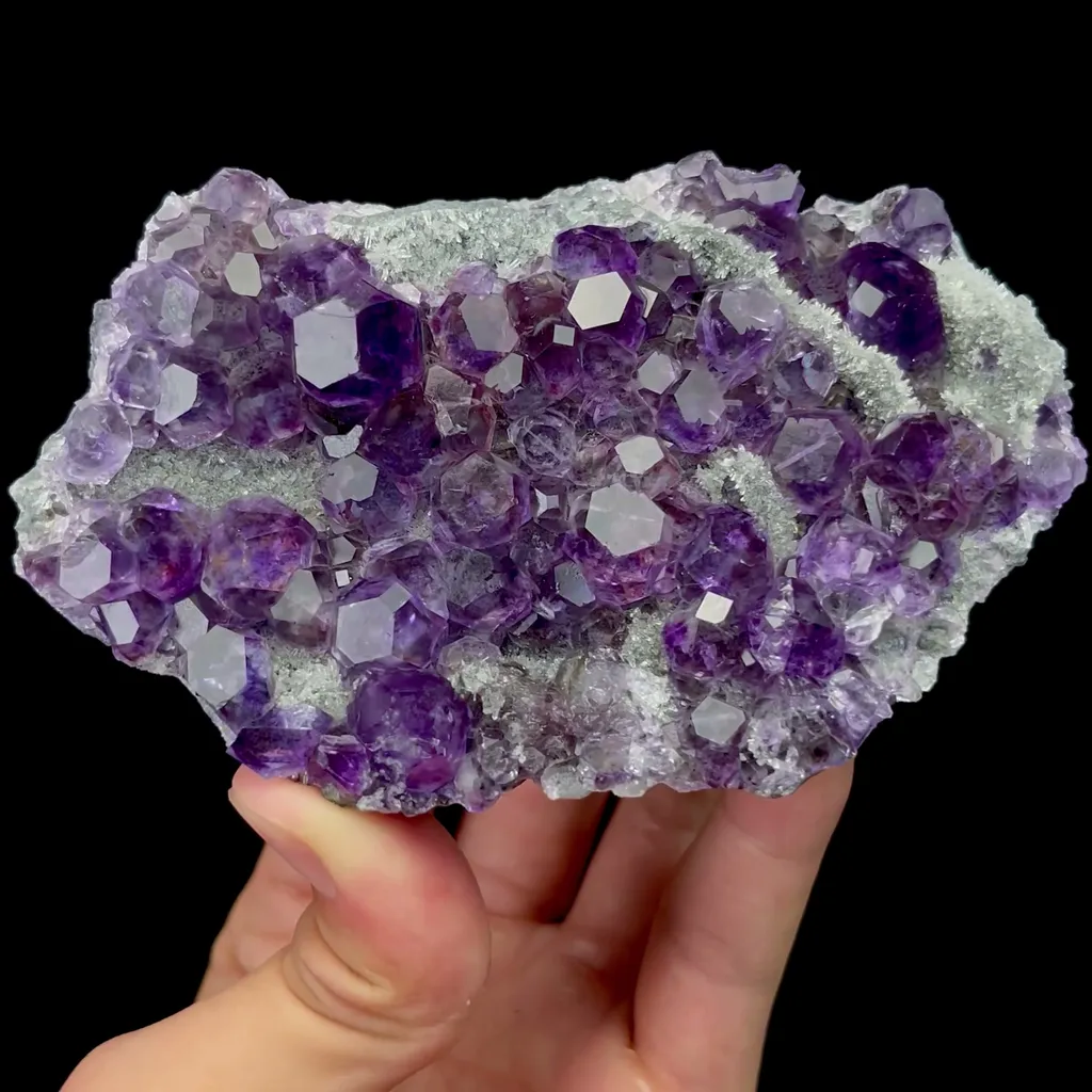 Natural Tanzanite Fluorite and Crystal Mineral Specimen,High Quality Specimen,QUANZHOU,FUJIAN,CHINA(115*70*30mm) - image 2