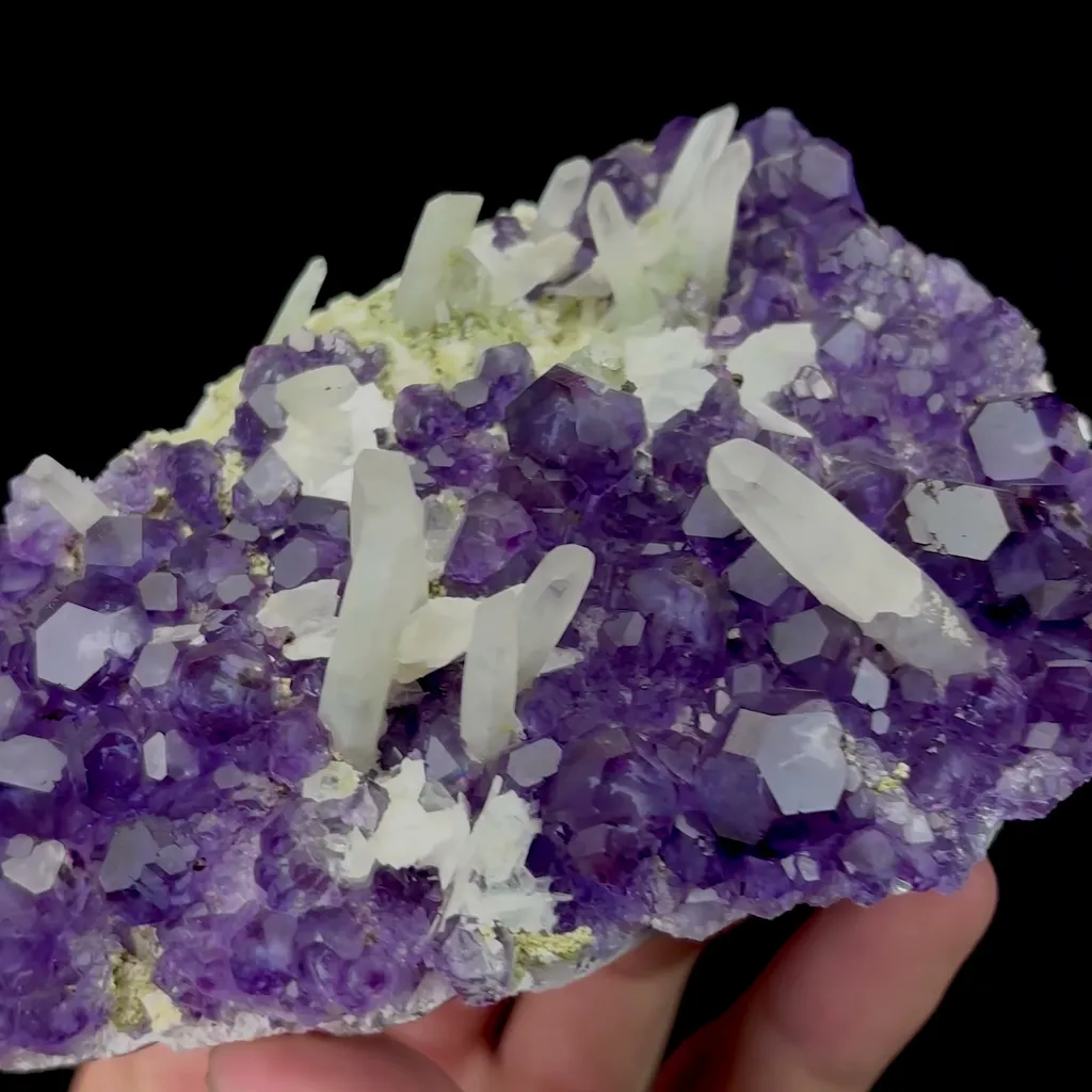 Natural Tanzanite Fluorite and Quartz Mineral Specimen,High Quality Specimen,FUJIAN,CHINA(110*75*40mm) - image 3