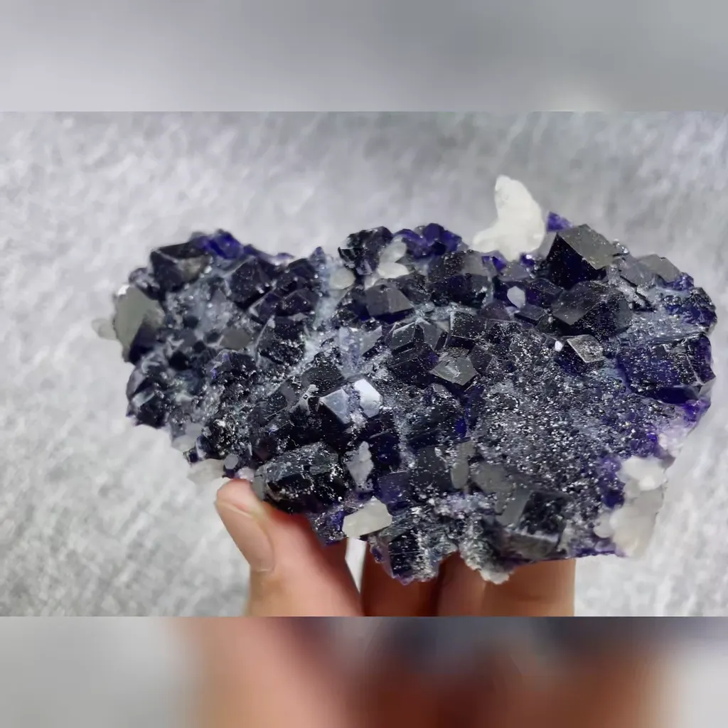 Natural Tanzanite Fluorite and Quartz Symbiosis comes from Fujian,China 115*70*20MM image