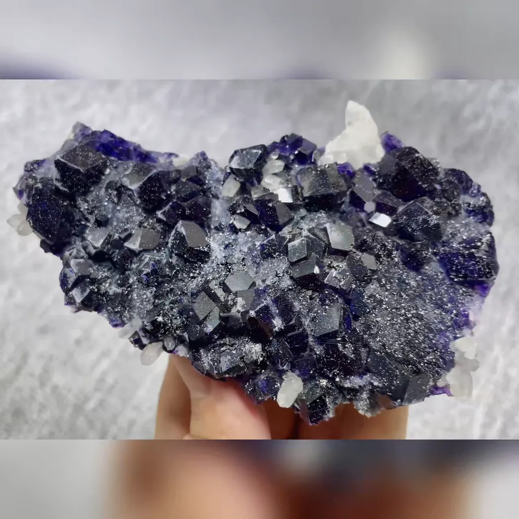 Natural Tanzanite Fluorite and Quartz Symbiosis comes from Fujian,China 115*70*20MM - image 4
