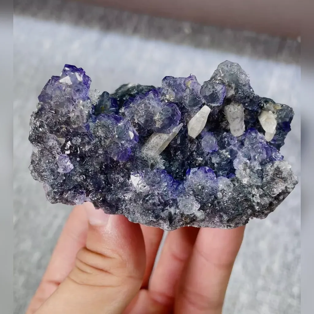 Natural Tanzanite Fluorite and Quartz Symbiosis comes from Fujian,China 75*55*40MM image