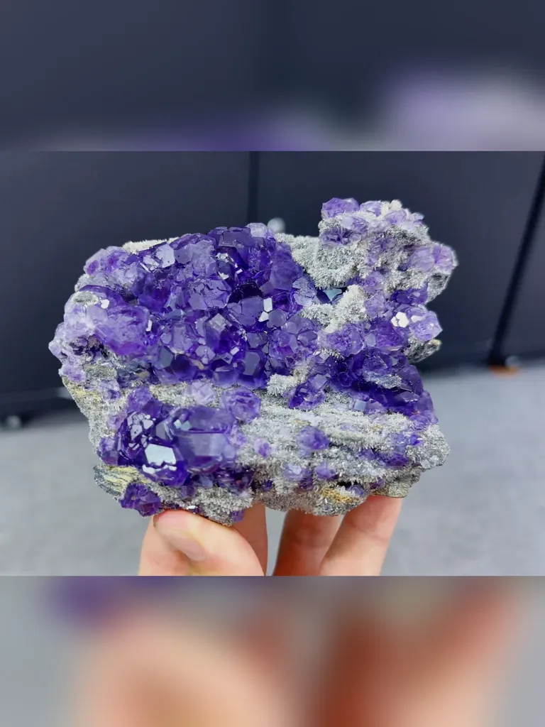 Natural Tanzanite Fluorite comes from Fujian 125*50*80MM - image 3