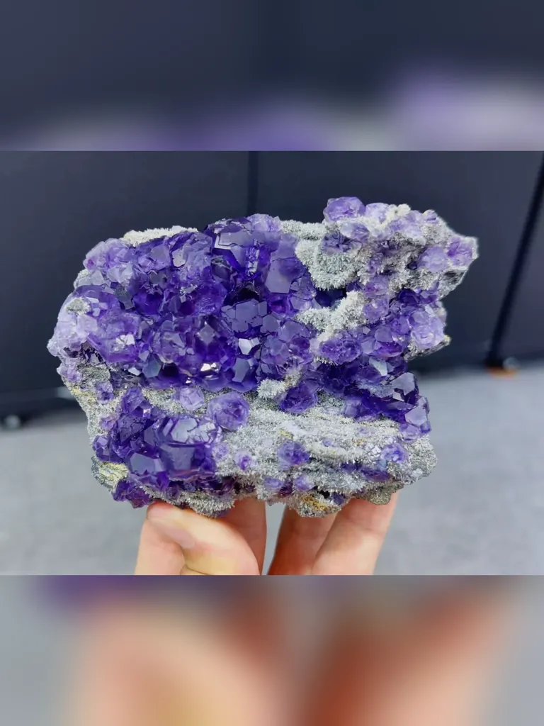 Natural Tanzanite Fluorite comes from Fujian 125*50*80MM - image 2