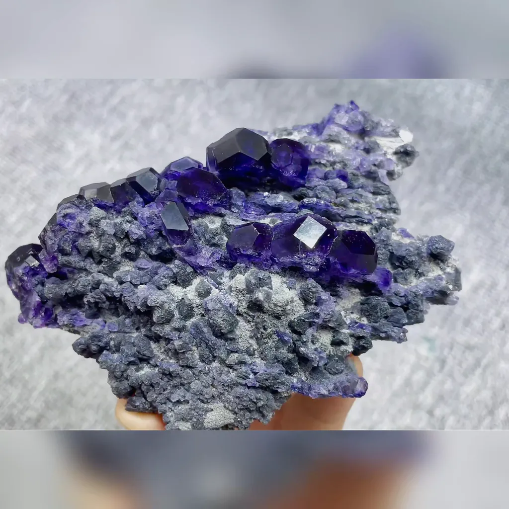 Natural Tanzanite Fluorite comes from Fujian,China 110*75*40MM image