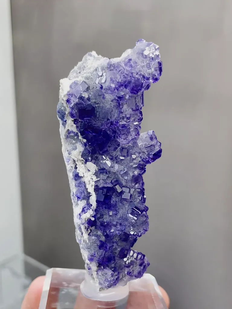 Natural Tanzanite Fluorite comes from Fujian,China 34*28*75MM - image 2