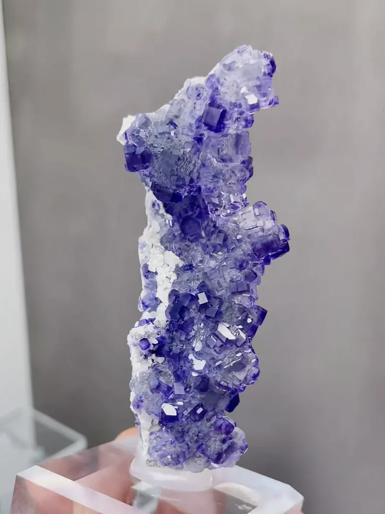 Natural Tanzanite Fluorite comes from Fujian,China 34*28*75MM - image 7