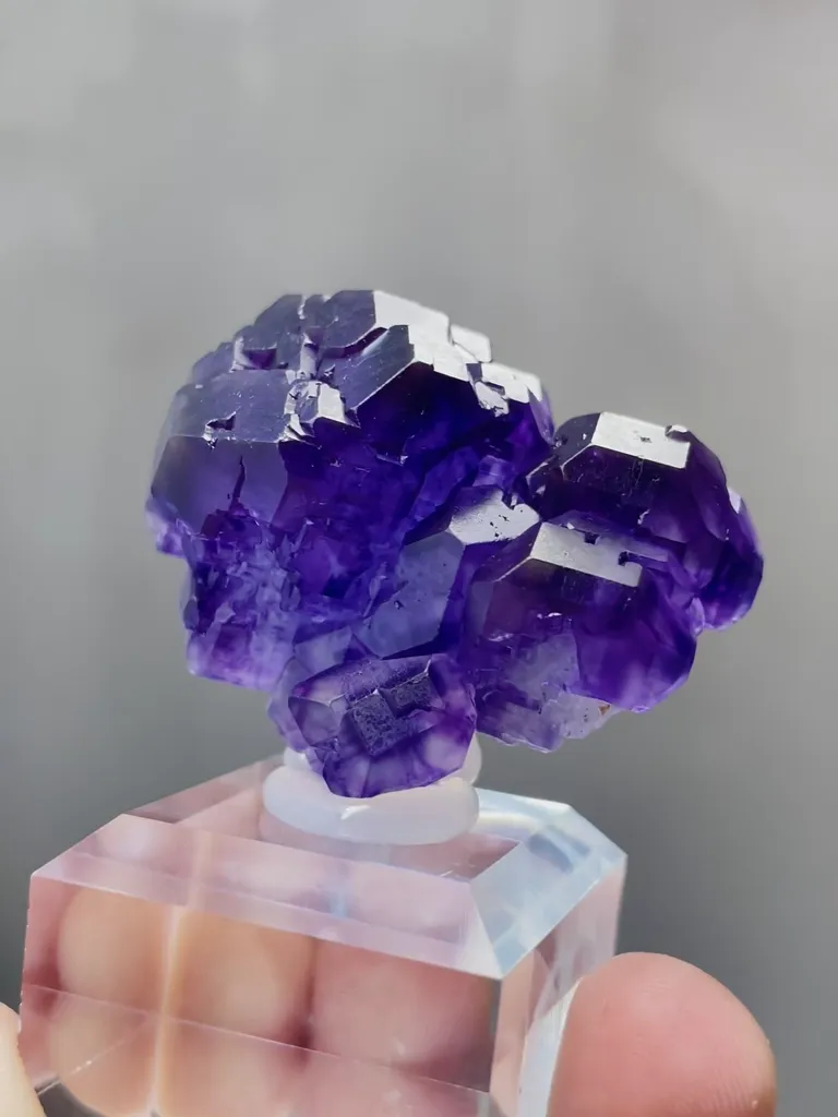 Natural Tanzanite Fluorite comes from Fujian,China 40*20*30MM - image 2