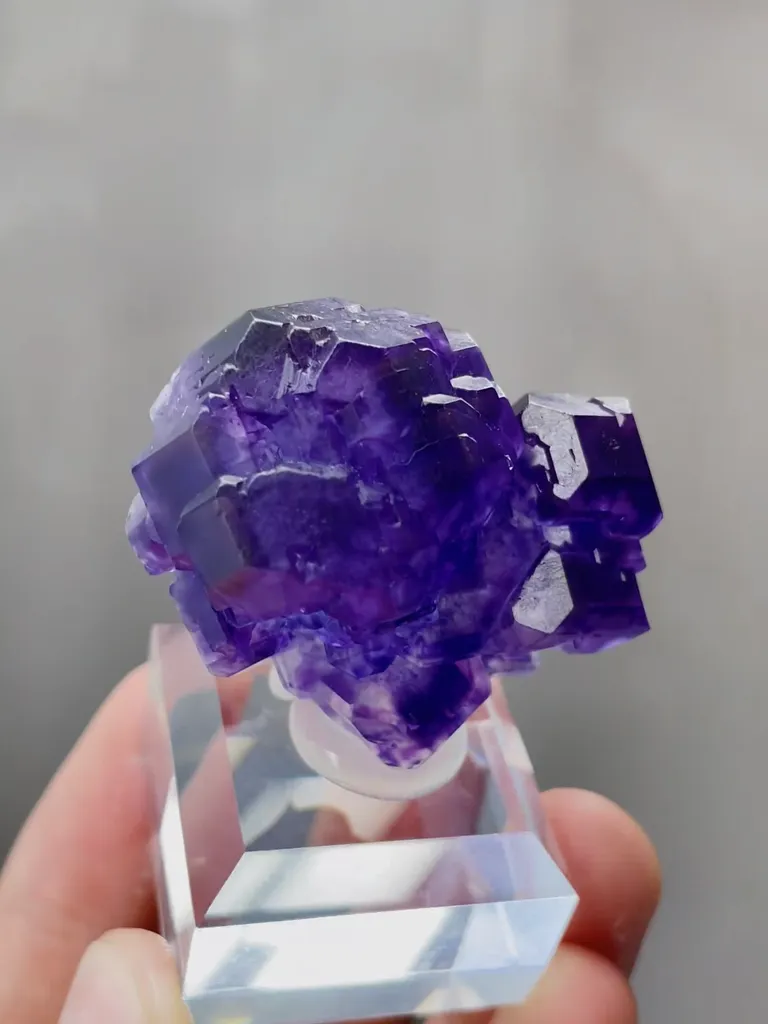 Natural Tanzanite Fluorite comes from Fujian,China 40*20*30MM - image 3
