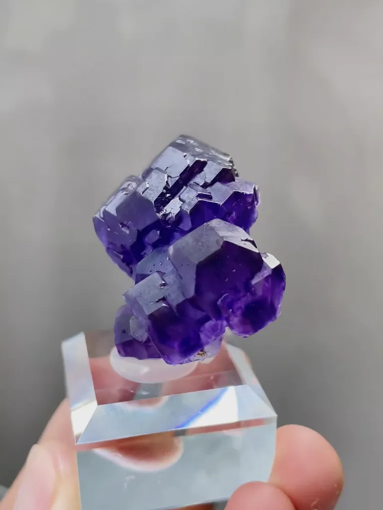 Natural Tanzanite Fluorite comes from Fujian,China 40*20*30MM - image 4