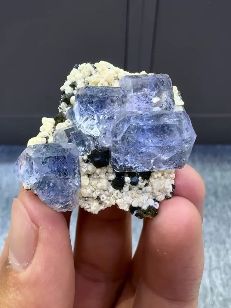 Natural Tanzanite Fluorite comes from Fujian,China 40*35*15MM - image 2
