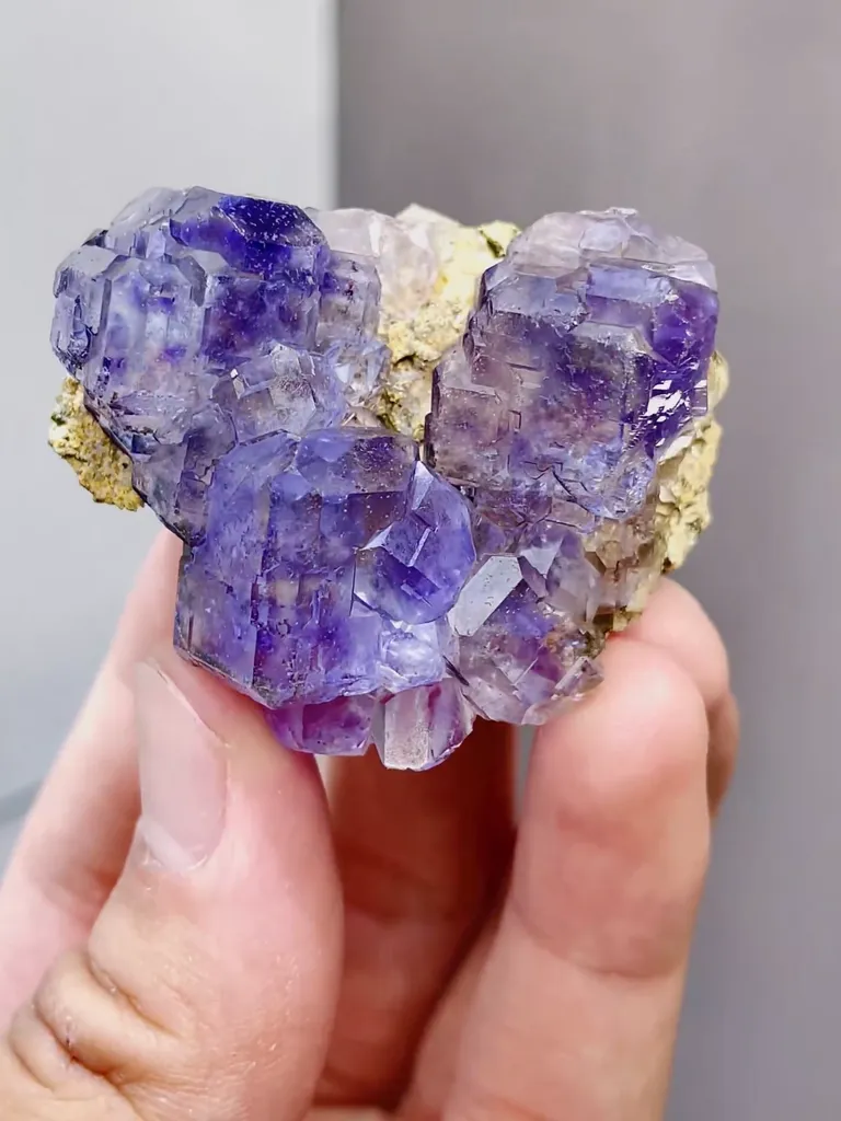 Natural Tanzanite Fluorite comes from Fujian,China 47*40*22MM - image 5