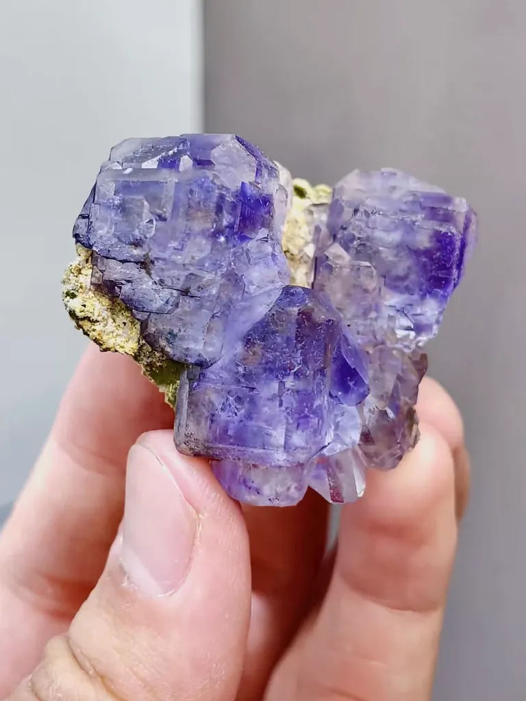 Natural Tanzanite Fluorite comes from Fujian,China 47*40*22MM - image 3