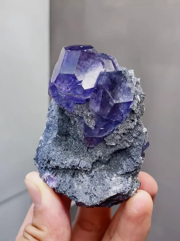 Natural Tanzanite Fluorite comes from Fujian,China 55*40*60MM - image 2