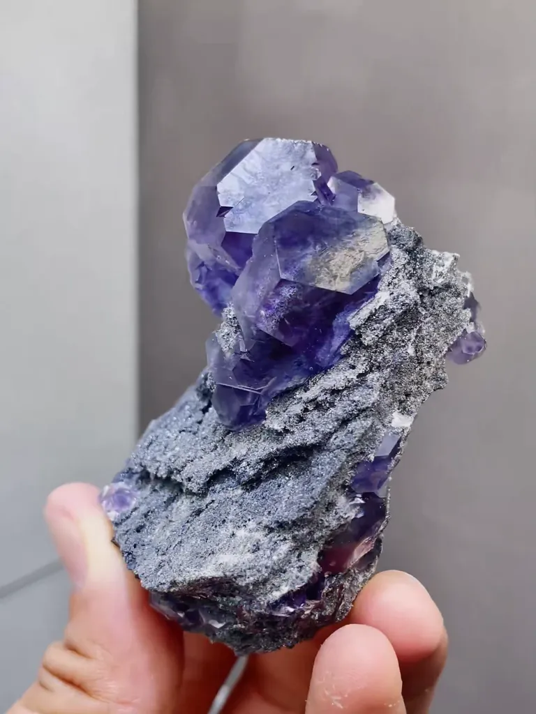 Natural Tanzanite Fluorite comes from Fujian,China 55*40*60MM - image 3