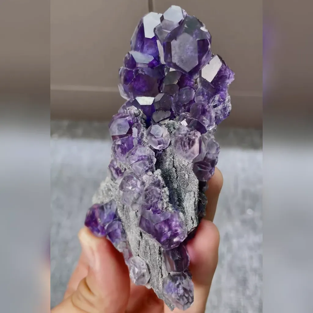 Natural Tanzanite Fluorite comes from Fujian,China 60*90*15MM - image 3