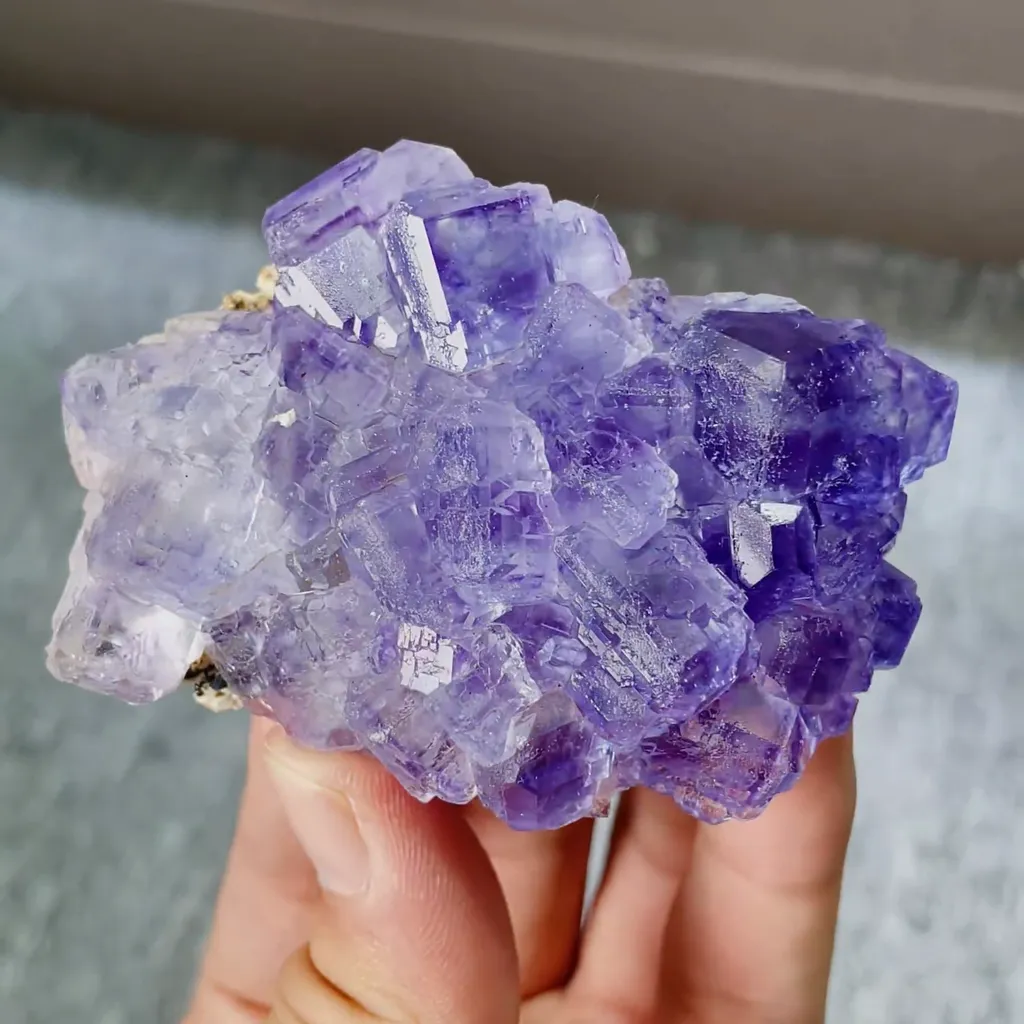Natural Tanzanite Fluorite comes from Fujian,China 75*50*20MM - image 2