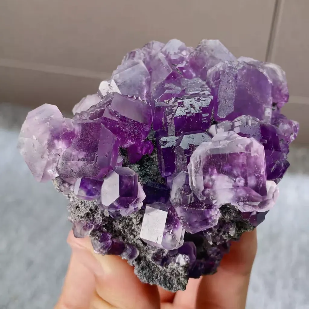 Natural Tanzanite Fluorite comes from Fujian,China 75*70*45MM - image 3