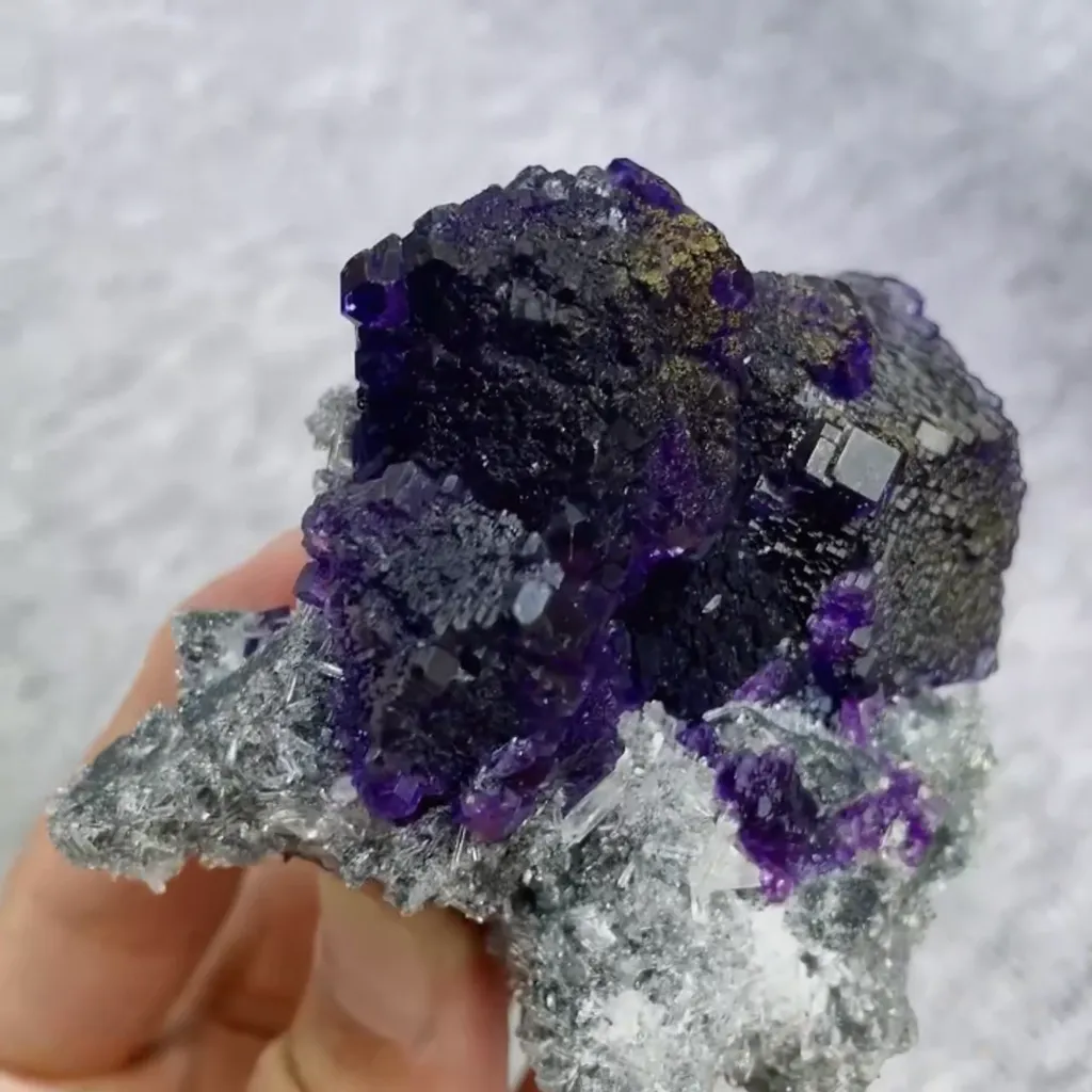 Natural Tanzanite Fluorite comes from Fujian,China 80*65*60MM - image 4