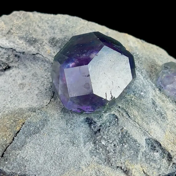 Natural Tanzanite Fluorite, Mineral Specimen:Fujian,China (105*90*55MM) - image 4