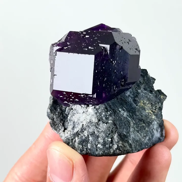 Natural Tanzanite Fluorite, Mineral Specimen:Fujian,China (50*45*35MM) - image 2
