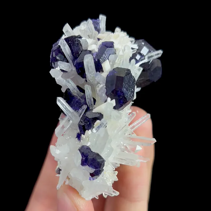 Natural Tanzanite,Cluster Mineral Specimen:HUNAN (63*40*40mm) - image 2