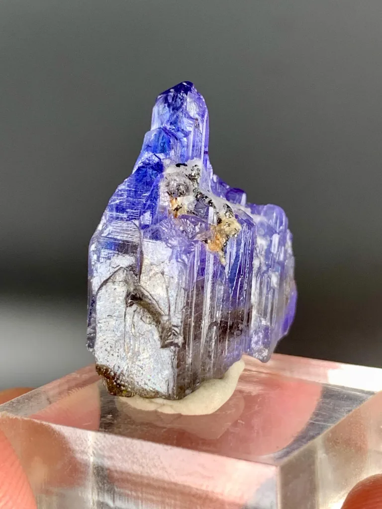 Natural Termanited Rare Bule Tanzanite Crystal, Raw Tanzanite Gemstone - image 8